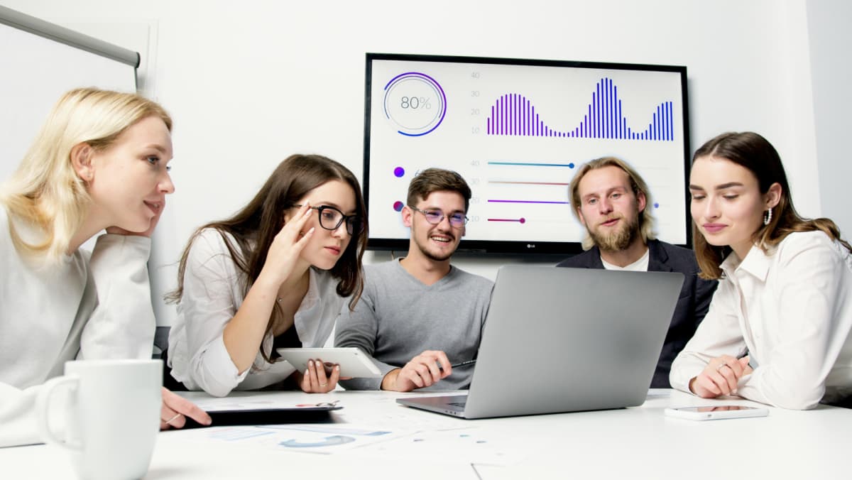 Data-Driven Decision-Making: Enhancing Workplace Efficiency